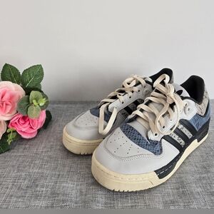 Adidas Women's Blue Grey Black White RIVALRY LOW 86 Snakeskin Shoes Size 6 US